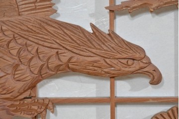 和製ヴィンテージ　職人手作り　脚(縞黒檀)　枠(欅材)　彫刻意匠と格子の美しい衝立　(R-085855)