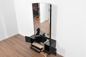 中古　高級品　輪島塗　天板に補修塗りあり　三面鏡の格調ある鏡台　定価推定約150万円以上　(R-085858)