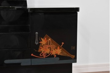 中古　高級品　輪島塗　天板に補修塗りあり　三面鏡の格調ある鏡台　定価推定約150万円以上　(R-085858)