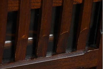 中古　ニレ材　整然とした縦格子が美しい水屋箪笥サイドボード　(R-085860)