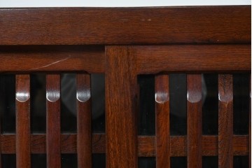 中古　ニレ材　整然とした縦格子が美しい水屋箪笥サイドボード　(R-085860)