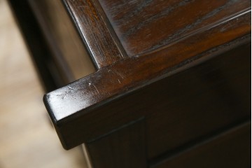 中古　ニレ材　格子意匠が特徴的な引き出し付き水屋箪笥サイドボード　(R-085861)