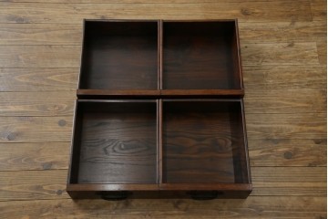 中古　ニレ材　格子意匠が特徴的な引き出し付き水屋箪笥サイドボード　(R-085861)