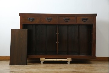 中古　ニレ材　格子意匠が特徴的な引き出し付き水屋箪笥サイドボード　(R-085861)