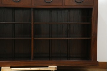 中古　ニレ材　格子意匠が特徴的な引き出し付き水屋箪笥サイドボード　(R-085861)