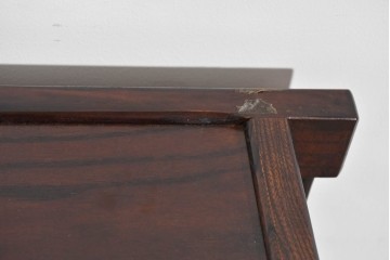 中古　ニレ材　格子意匠が特徴的な引き出し付き水屋箪笥サイドボード　(R-085861)