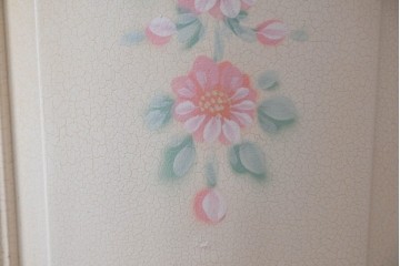 中古　イタリア高級家具　SILIK(シリック)　パステル彩色のレリーフ装飾が華やかな傘立て　定価約46万円　(R-085863)