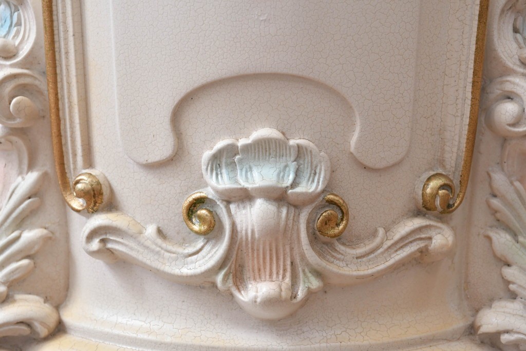 中古　イタリア高級家具　SILIK(シリック)　パステル彩色のレリーフ装飾が華やかな傘立て　定価約46万円　(R-085863)