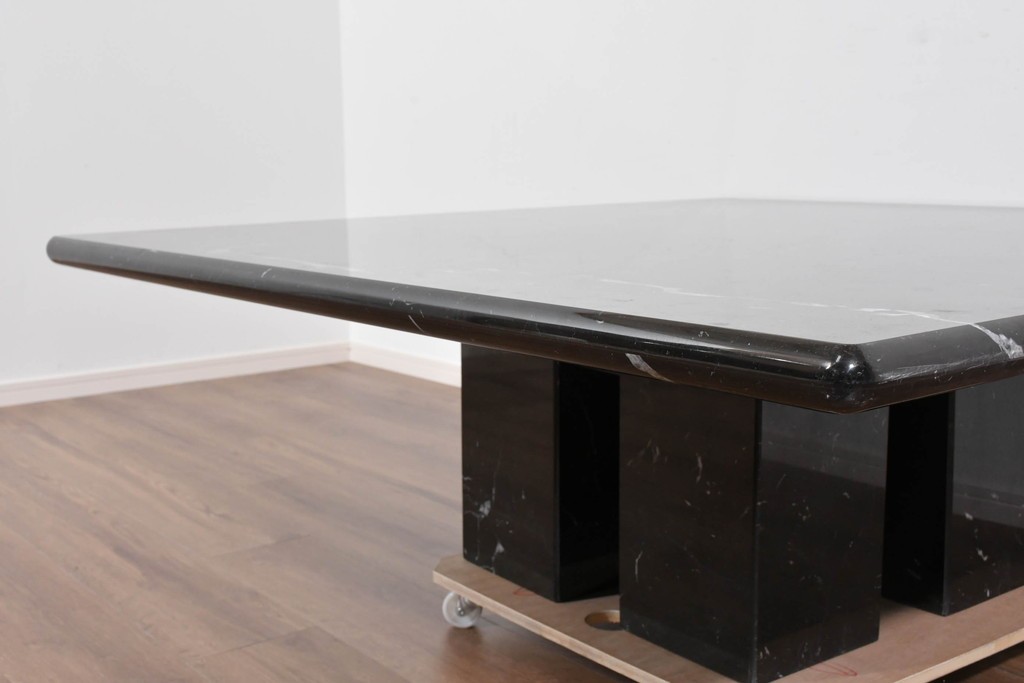 中古　ネオダヴィンチ(Neo Da Vinci)取り扱い　ネロ・マルキニア大理石　重厚な大理石天板のローテーブル　定価約100万円　(R-085864)