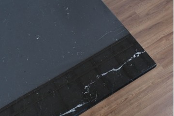 中古　ネオダヴィンチ(Neo Da Vinci)取り扱い　ネロ・マルキニア大理石　重厚な大理石天板のローテーブル　定価約100万円　(R-085864)