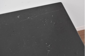 中古　ネオダヴィンチ(Neo Da Vinci)取り扱い　ネロ・マルキニア大理石　重厚な大理石天板のローテーブル　定価約100万円　(R-085864)