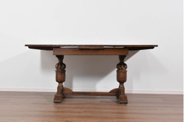 イギリスアンティーク　オーク材　バルボスレッグと細部の彫刻装飾が魅力のドローリーフテーブル　(R-085865)