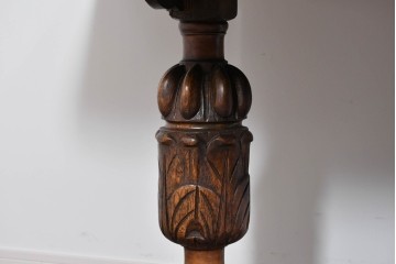 イギリスアンティーク　オーク材　バルボスレッグと細部の彫刻装飾が魅力のドローリーフテーブル　(R-085865)