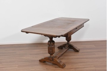 イギリスアンティーク　オーク材　バルボスレッグと細部の彫刻装飾が魅力のドローリーフテーブル　(R-085865)