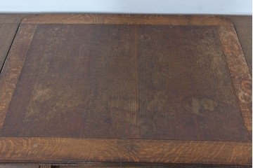 イギリスアンティーク　オーク材　バルボスレッグと細部の彫刻装飾が魅力のドローリーフテーブル　(R-085865)