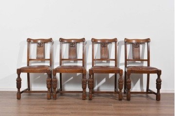 イギリスアンティーク　オーク材　存在感のある彫刻装飾とバルボスレッグが素敵なダイニングチェア4脚セット　(R-085866)