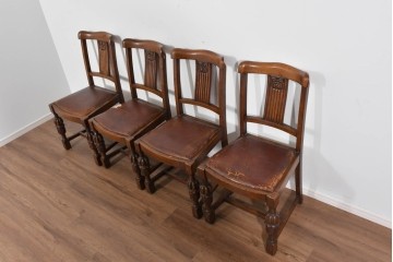 イギリスアンティーク　オーク材　存在感のある彫刻装飾とバルボスレッグが素敵なダイニングチェア4脚セット　(R-085866)