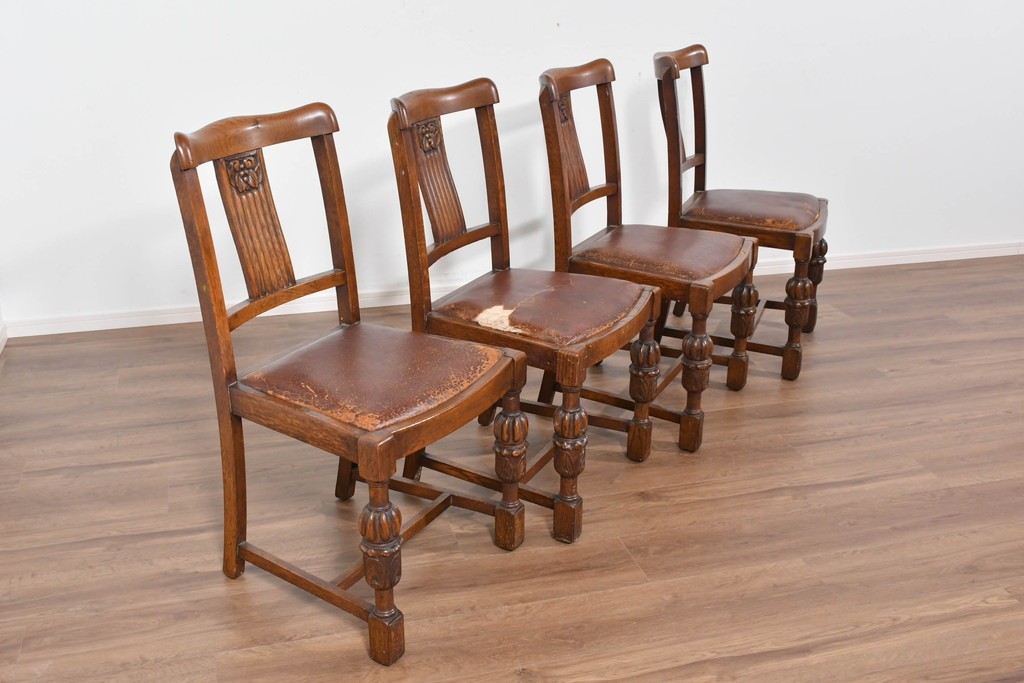 イギリスアンティーク　オーク材　存在感のある彫刻装飾とバルボスレッグが素敵なダイニングチェア4脚セット　(R-085866)