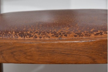 イギリスアンティーク　オーク材　存在感のある彫刻装飾とバルボスレッグが素敵なダイニングチェア4脚セット　(R-085866)