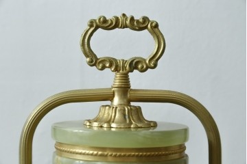 中古　イタリア製　ゴールド色の装飾が優美なオニキス製テーブルスタンド　(R-085867)