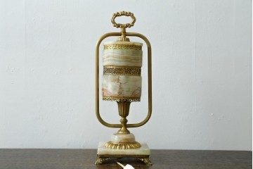 中古　イタリア製　ゴールド色の装飾が優美なオニキス製テーブルスタンド　(R-085868)