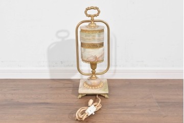 中古　イタリア製　ゴールド色の装飾が優美なオニキス製テーブルスタンド　(R-085868)