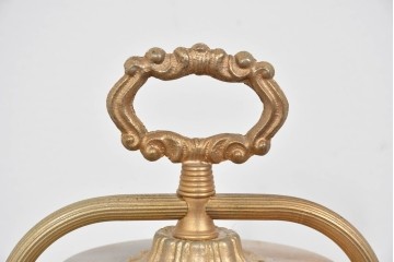 中古　イタリア製　ゴールド色の装飾が優美なオニキス製テーブルスタンド　(R-085868)