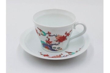 十四代 酒井田柿右衛門　染錦　梅鳥文の珈琲碗2客セット　共箱付き　(R-085871)