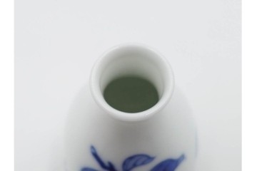 十四代 酒井田柿右衛門　染錦　柿文の入った徳利・盃の酒器セット　共箱付き　(R-085872)