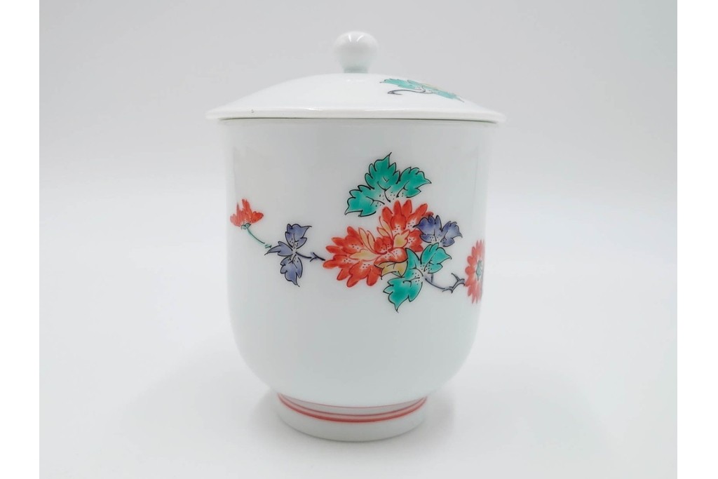 十四代 酒井田柿右衛門　錦　牡丹文が華やかな湯呑2点・竹文の入った盃1点のセット　共箱付き　(R-085873)