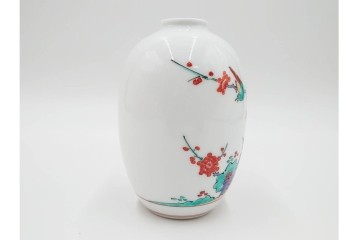 十四代 酒井田柿右衛門　錦・梅鳥文・菊文　優美な一輪生2点セット　共箱付き　(R-085874)