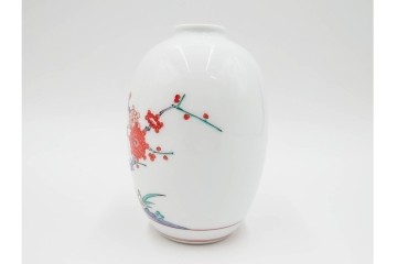 十四代 酒井田柿右衛門　錦・梅鳥文・菊文　優美な一輪生2点セット　共箱付き　(R-085874)