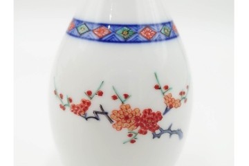 十三代 酒井田柿右衛門　染錦　花実地文が上品な酒器セット　共箱付き　(R-085877)