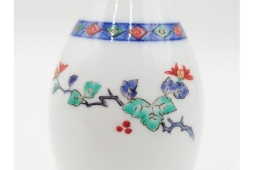 十三代 酒井田柿右衛門　染錦　花実地文が上品な酒器セット　共箱付き　(R-085877)