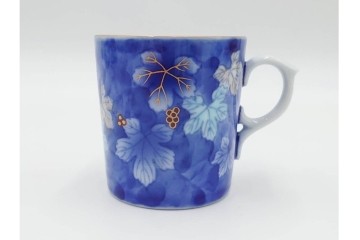 宮内庁御用達　深川製磁　瑠璃葡萄が優美な有田焼のコーヒーカップ&ソーサー6客セット　共箱付き　(R-085879)