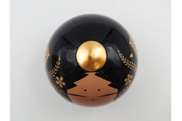 山口県特産　貞峰作　穏やかな表情が親しみ深い大内人形の雛人形2点セット　共箱付き　(R-085880)