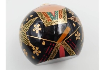 山口県特産　貞峰作　穏やかな表情が親しみ深い大内人形の雛人形2点セット　共箱付き　(R-085880)