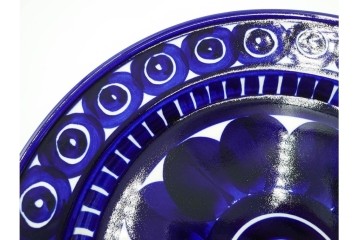 フィンランド　ARABIA(アラビア)　Valencia(バレンシア)　Ulla Procope(ウラ・プロコッペ)　約33cm　一つ一つ丁寧に絵付けされた意匠が美しいプレート　外箱付き　(R-085882)