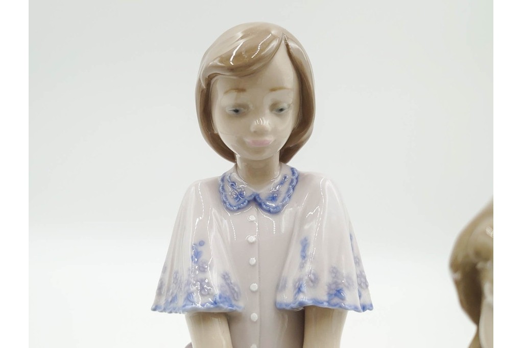 スペイン製　LLADRO(リヤドロ)　「MAKING A WISH」　バースデーケーキを囲む少女と犬の情景が愛らしい誕生日パーティーのフィギュリン　外箱付き　(R-085883)