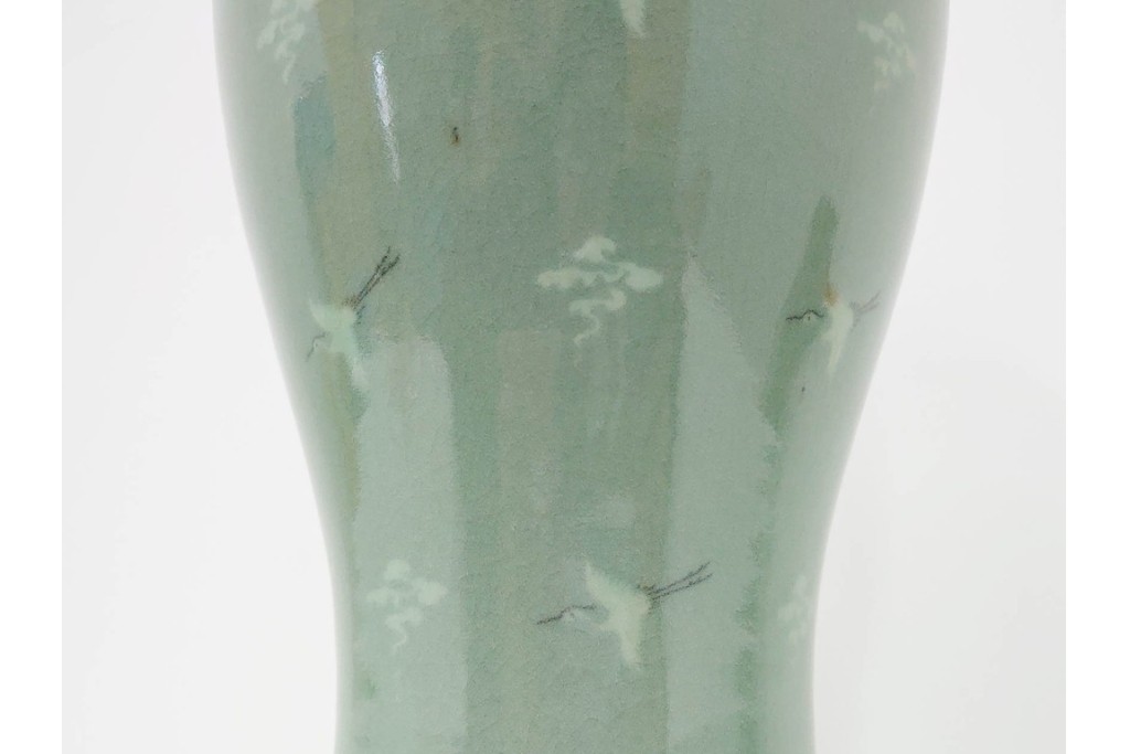 韓国人間文化財(人間国宝)　柳海剛(柳根瀅)　高麗青磁　象嵌　高さ約37㎝　雲鶴文を配した格調高い梅瓶　共箱付き　(R-085885)