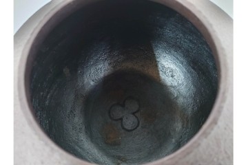 人間国宝　釜師 高橋敬典　端正な造形が際立つ利休好の阿弥陀堂釜　共箱付き　(R-085886)