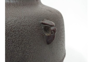 人間国宝　釜師 高橋敬典　端正な造形が際立つ利休好の阿弥陀堂釜　共箱付き　(R-085886)