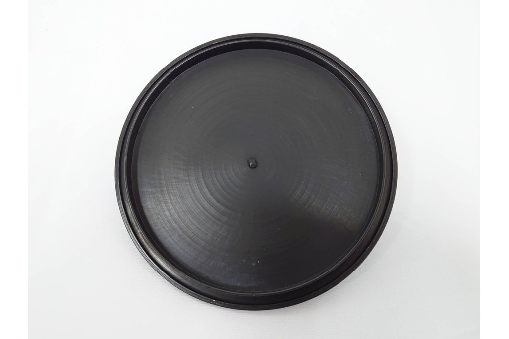 鋳師 般若勘渓(昭三)　時代写　浜風に揺れる松を表した浜松文真ノ釜　共箱付き　(R-085887)