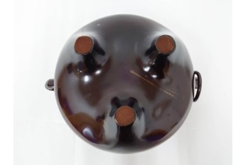 釜師 十二代 和田美之助　透かし文様が涼しげな丸釜添の唐銅鬼面風炉　共箱付き　(R-085892)