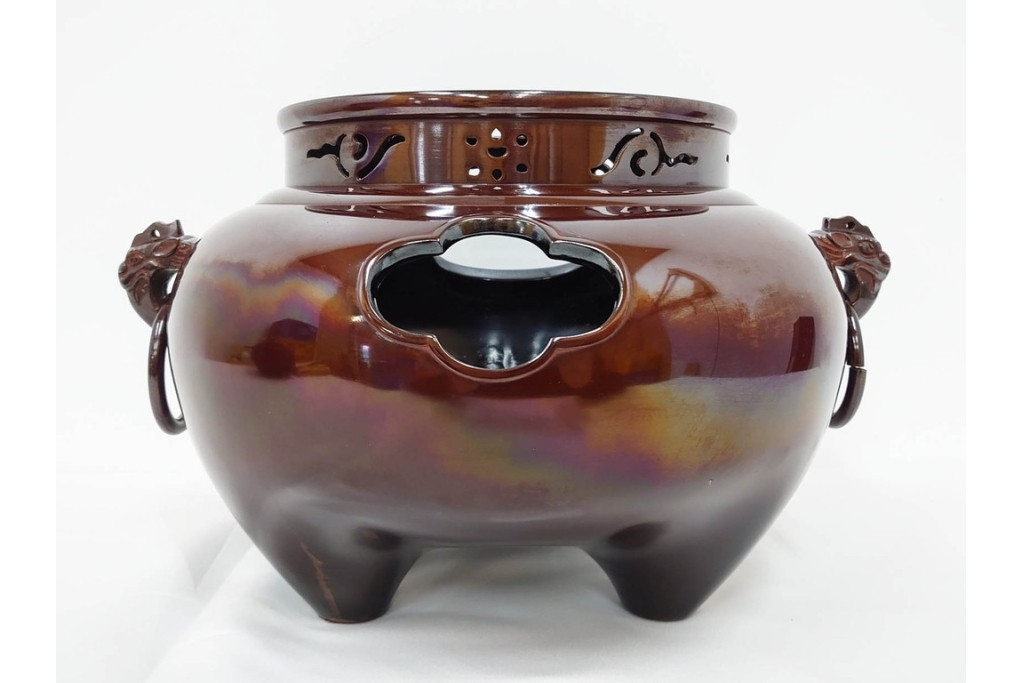 釜師 十二代 和田美之助　透かし文様が涼しげな丸釜添の唐銅鬼面風炉　共箱付き　(R-085892)