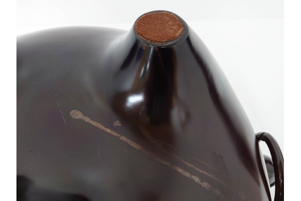 釜師 十二代 和田美之助　透かし文様が涼しげな丸釜添の唐銅鬼面風炉　共箱付き　(R-085892)