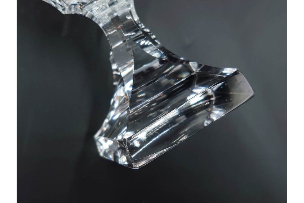 由水常雄　復刻作　繊細な霰文が輝く江戸切子のワイングラス一対　共箱付き　(R-085893)