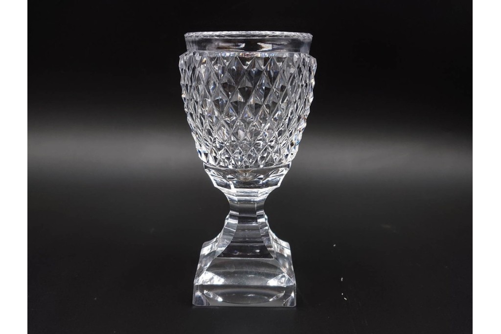 由水常雄　復刻作　繊細な霰文が輝く江戸切子のワイングラス一対　共箱付き　(R-085893)