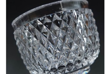 由水常雄　復刻作　霰文が美しい江戸切子の向付2客セット　共箱付き　(R-085894)