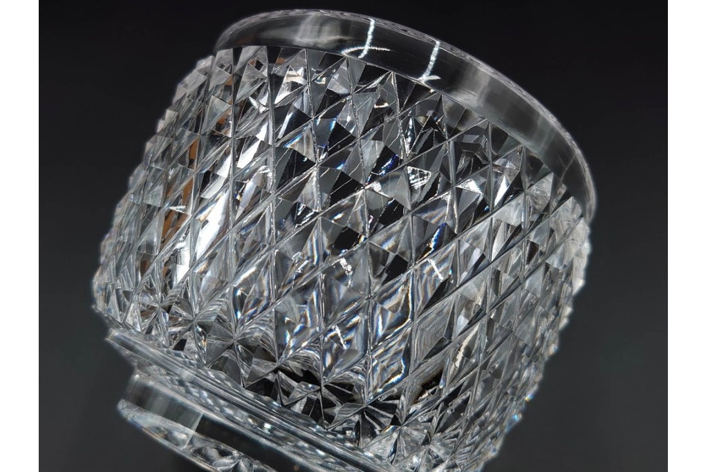 由水常雄　復刻作　霰文が美しい江戸切子の向付2客セット　共箱付き　(R-085894)